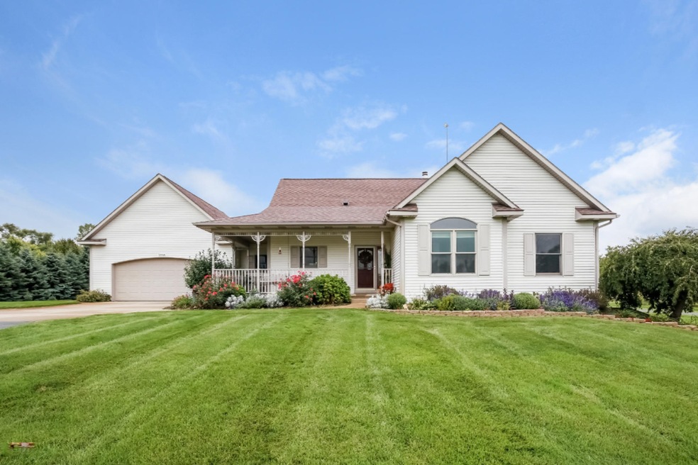 001-Front_View-3262821-medium