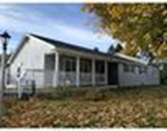 134 Pond St unit First Floor, Dunstable, MA 01827 - photo 1