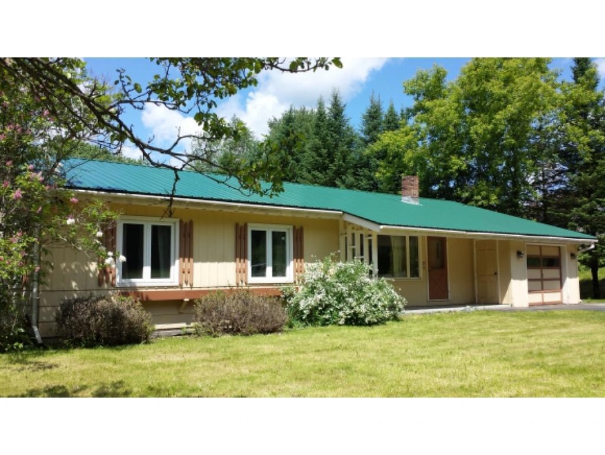 75 Laurel Dr, Saint Johnsbury, VT 05819 - photo 1
