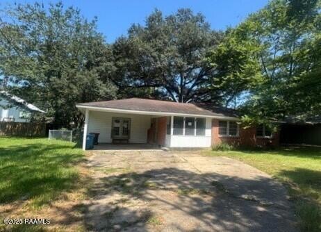 109 Plaquemine Rd, Lafayette, LA 70501 - photo 1