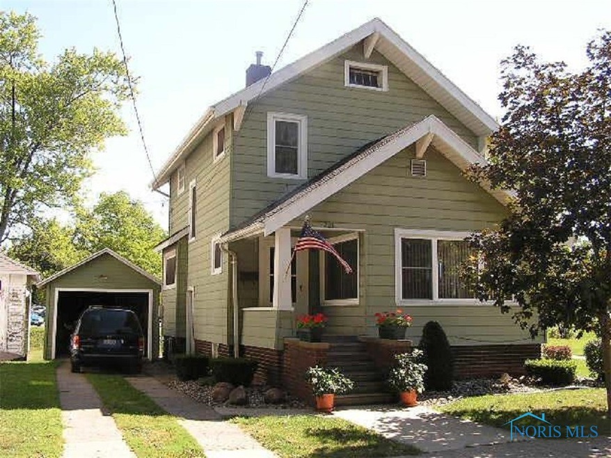 EXTERIOR FRONT