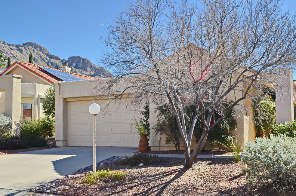 270 E Belcourte