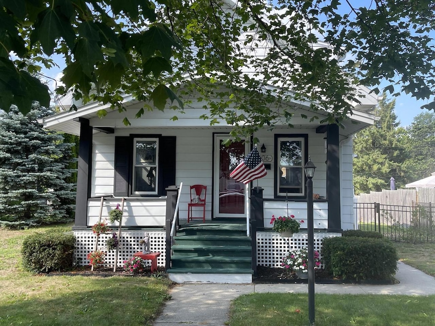 1606 29th St, Two Rivers, WI 54241 - photo 1