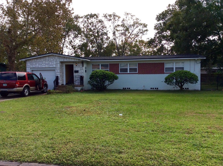 6724 Laralou Ct, Jacksonville, FL 32216 - photo 1