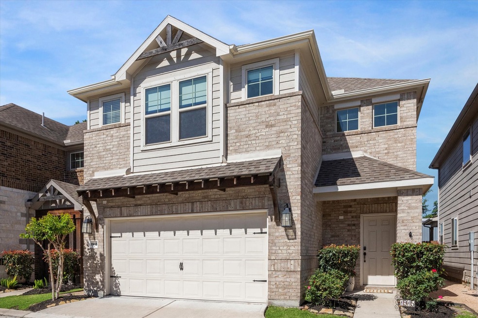 1915 Barrel Oak Dr, Houston, TX 77080 - photo 1