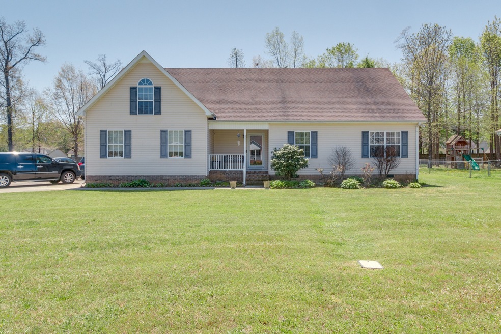 739 Indian Springs Cir, Manchester, TN 37355 - photo 1