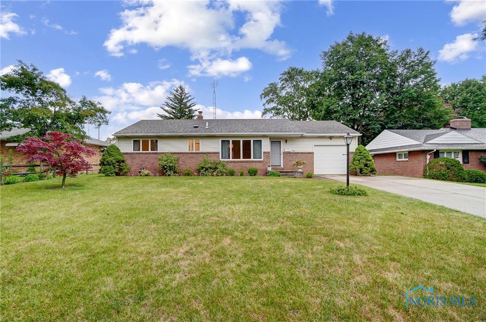 5738 Yermo Dr, Toledo, OH 43613 - photo 1