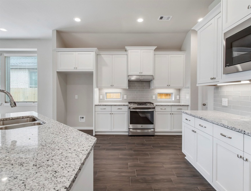 21519 Henrys Blush Dr, Tomball, TX 77377 - photo 1