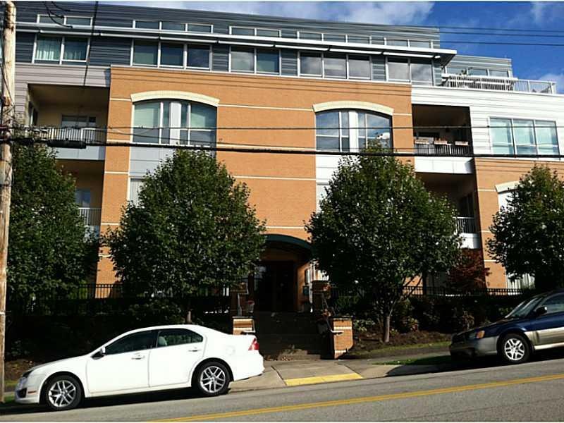 5859 Beacon St unit 4004, Pittsburgh, PA 15217 - photo 1