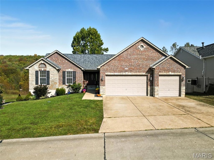 Pending $414,900 • Co-Listing Agent