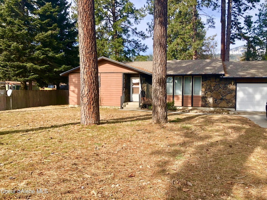 8213 W 4th St, Rathdrum, ID 83858 - photo 1