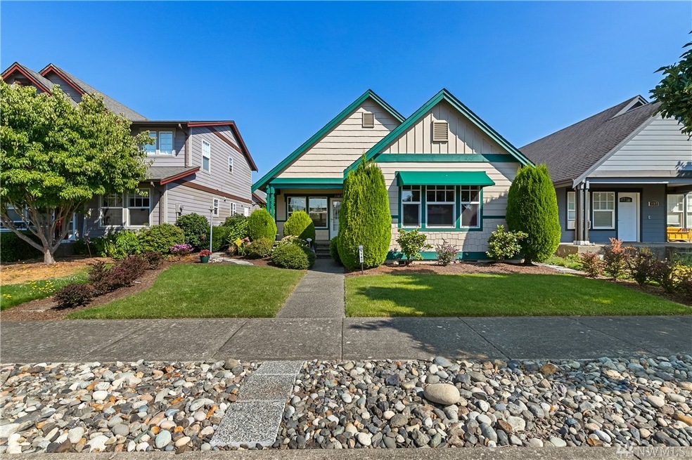 1147 Elm St, Lynden, WA 98264 - photo 1