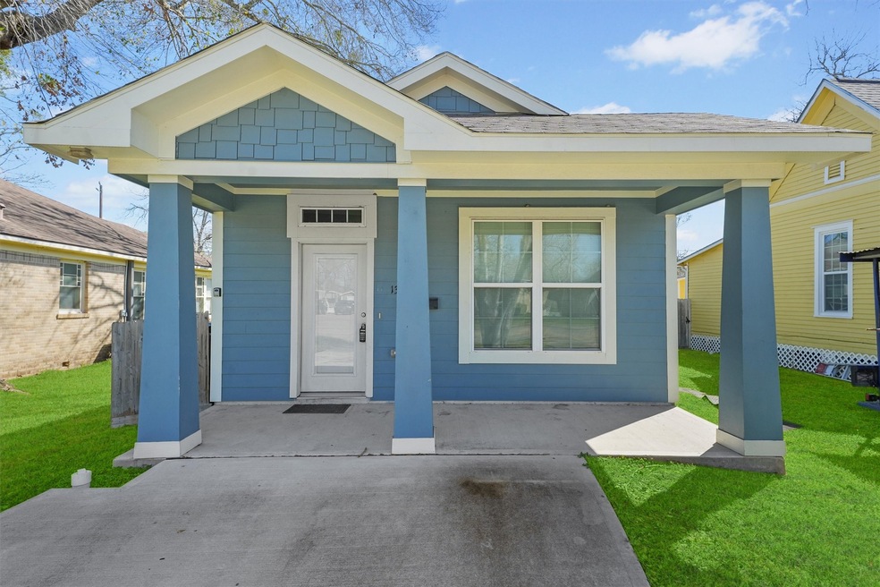 1305 4th St, Rosenberg, TX 77471 - photo 1