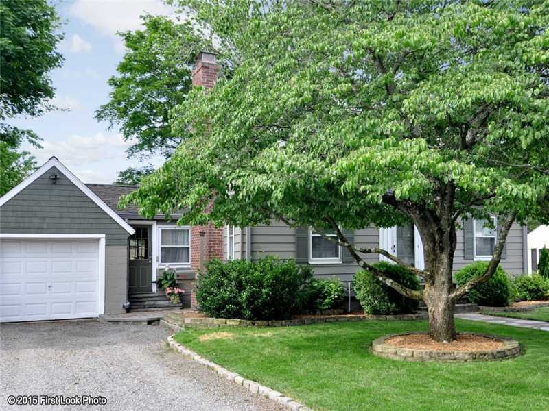 79 Harmony Ct, Warwick, RI 02889 - photo 1