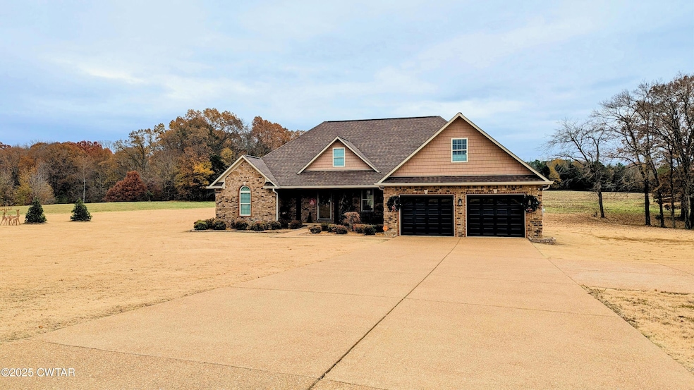 255 Ridgewood Dr, Henderson, TN 38340 - photo 1