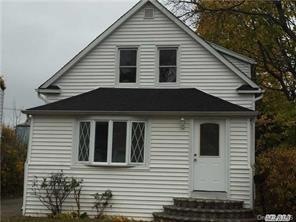 183 Perry St, Hempstead, NY 11550 - photo 1