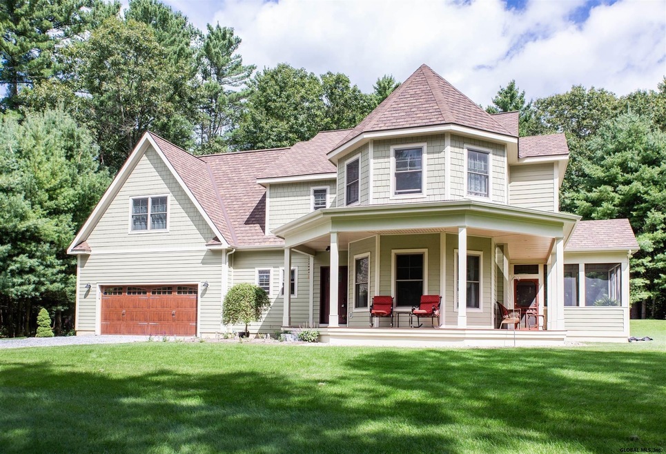 9 Kendrick Hill Rd unit Beautiful full Home, Saratoga Springs, NY 12866 - photo 1