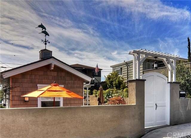 Front of property on Glenneyre Street, private gat