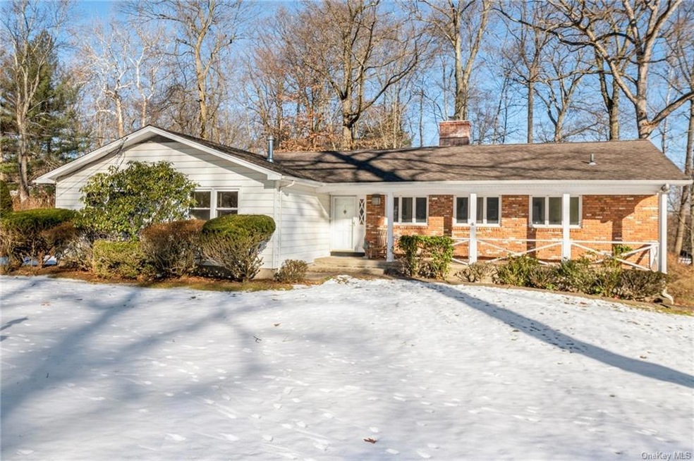 7 Angus Ln, New City, NY 10956 - photo 1