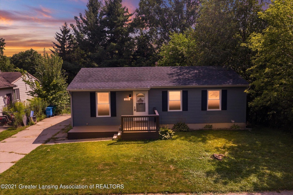 225 W Claremore Dr, Lansing, MI 48911 - photo 1