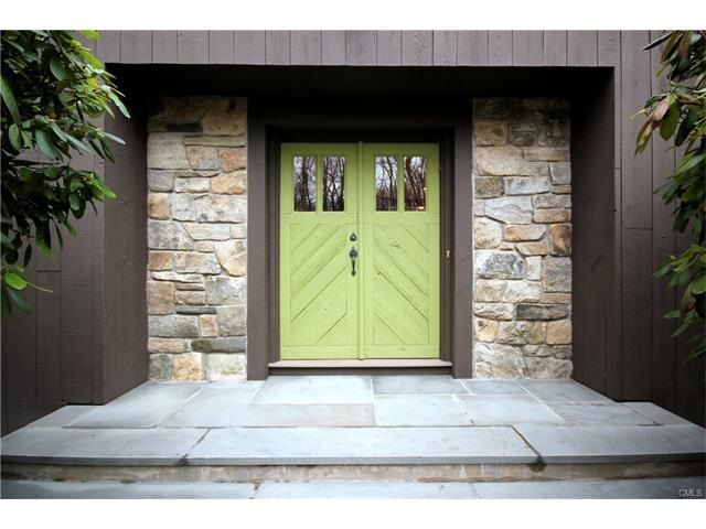 20 Trails End Rd, Weston, CT 06883 - photo 1