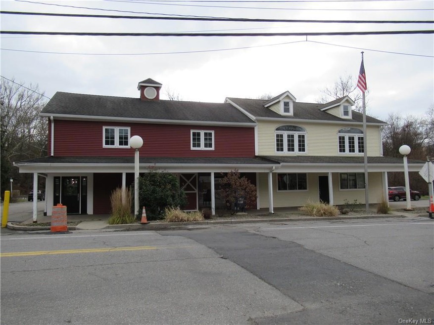 12 Peekskill Hollow Rd unit 2B, Putnam Valley, NY 10579 - photo 1