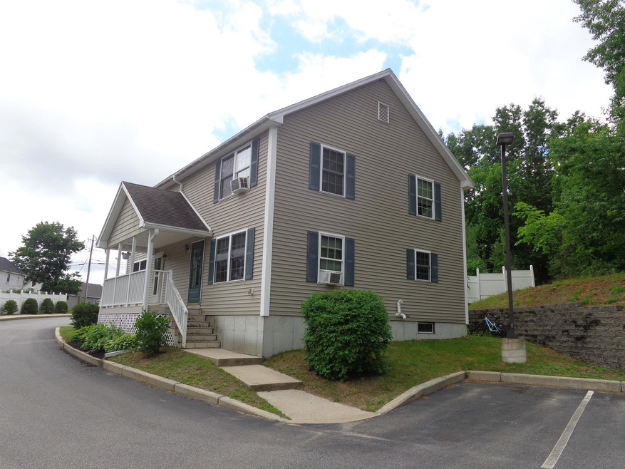 6A Meadow View Dr unit 9, Sanford, ME 04073 - photo 1