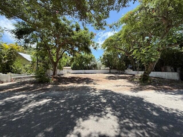 1220-1222 Seminary St, Key West, FL 33040 - photo 1