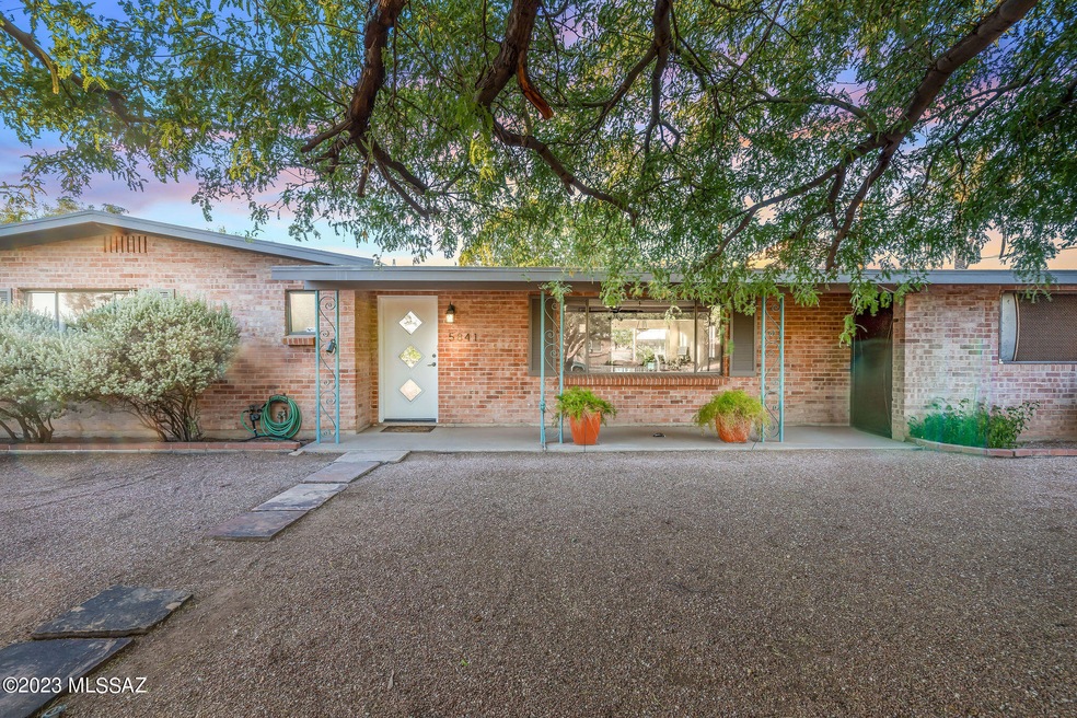 1,769 SqFt 3bed/2.5 bath+2 car garage