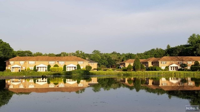 197 N Maple Ave, Park Ridge, NJ 07656 - photo 1