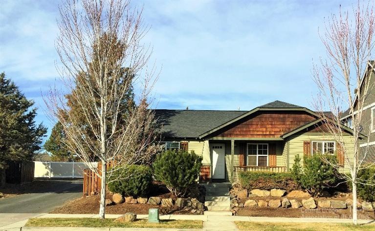 61357 Fairfield Dr, Bend, OR 97702 - photo 1