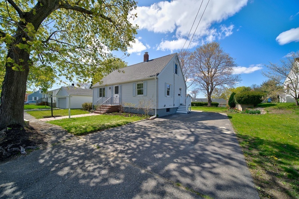 7 Larkin Ln, Salem, MA 01970 - photo 1