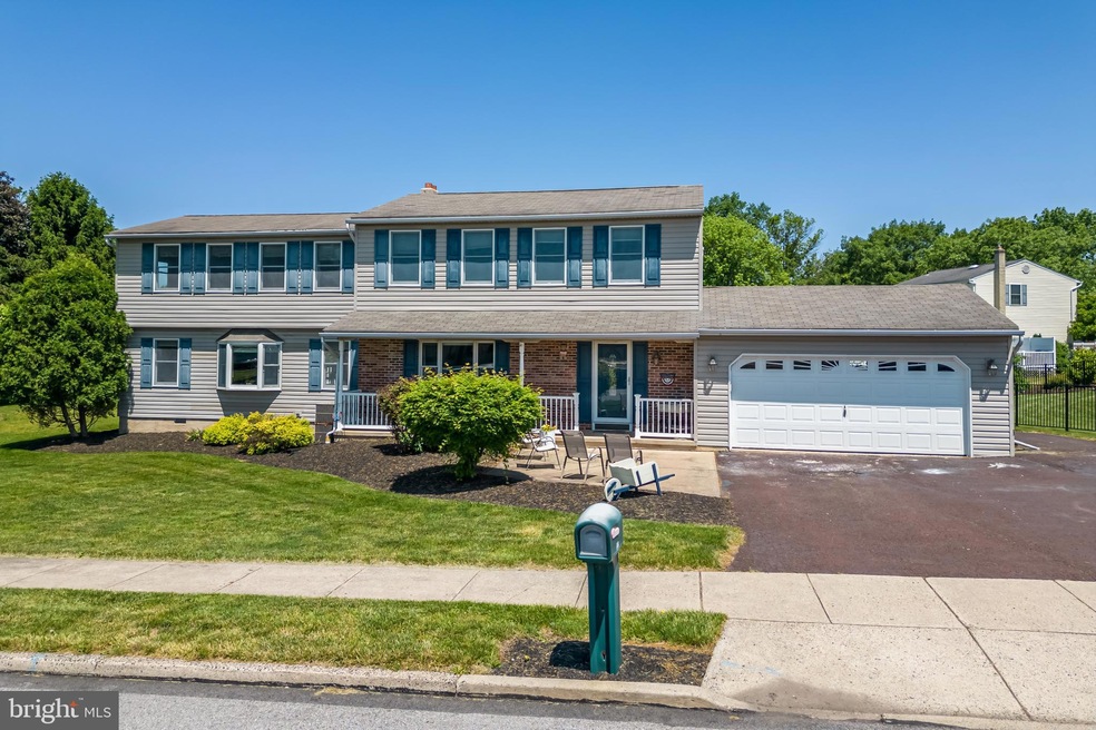 1525 Liberty Bell Dr, Harleysville, PA 19438 - photo 1