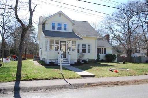 49 Miller St, Medfield, MA 02052 - photo 1