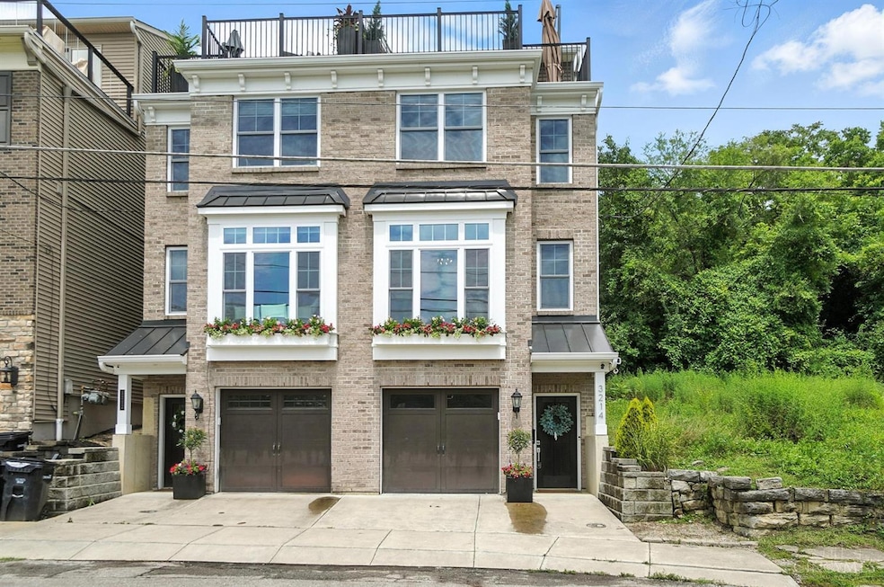 For Sale $675,000 • Co-Listing Agent