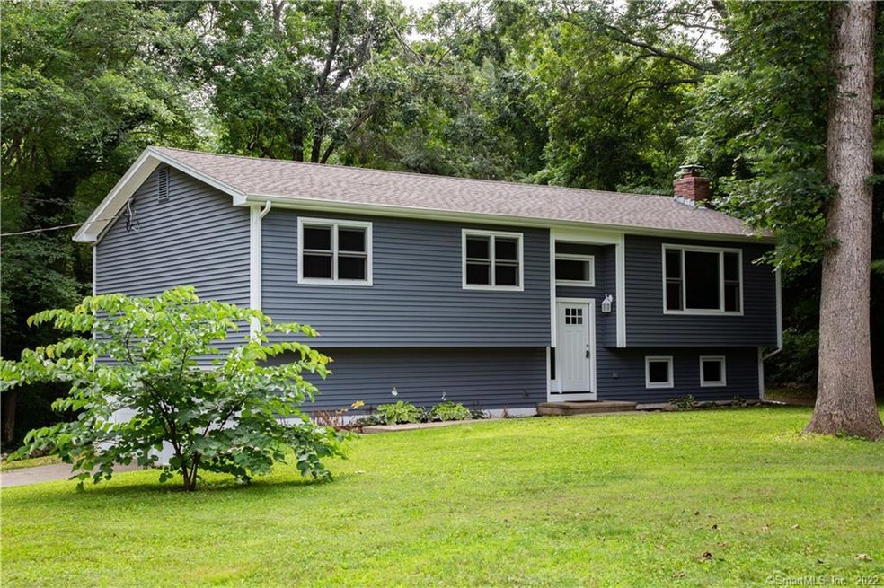 Welcome to 11 Sylvan Glen Drive!