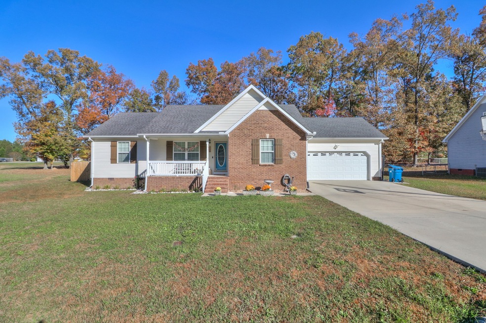 135 Indian Springs Cir, Manchester, TN 37355 - photo 1