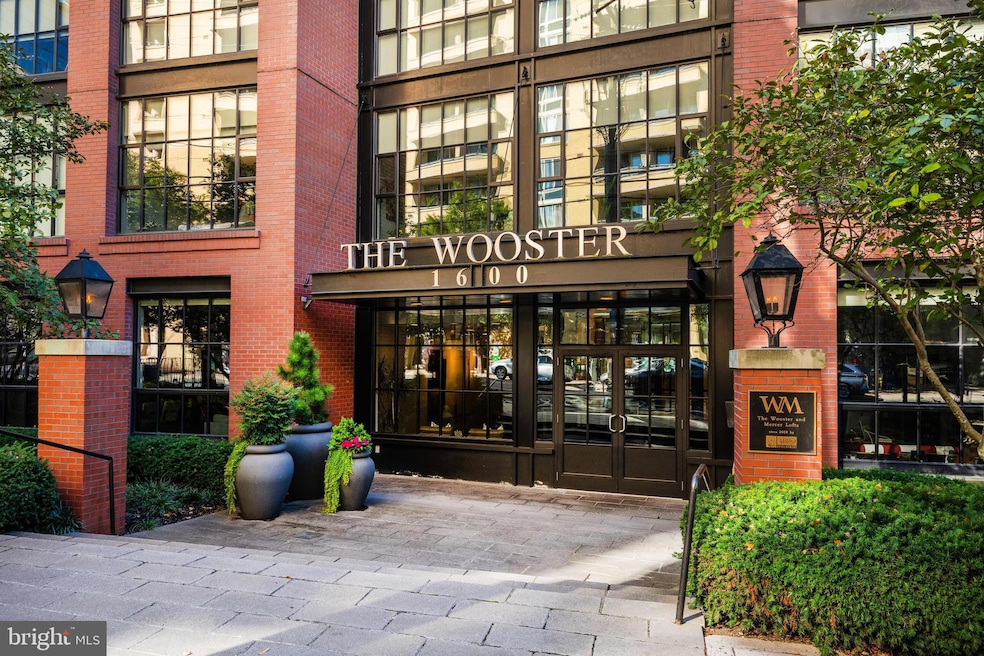 The Wooster unit W407, Arlington, VA 22209 - photo 1