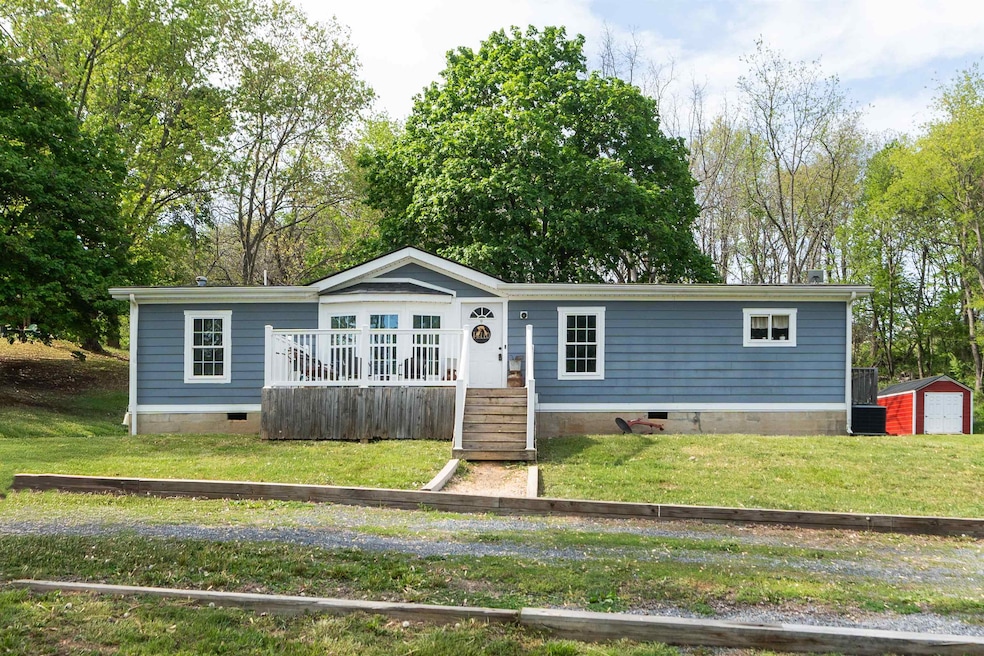 139 Pleasant View Rd, Staunton, VA 24401 - photo 1