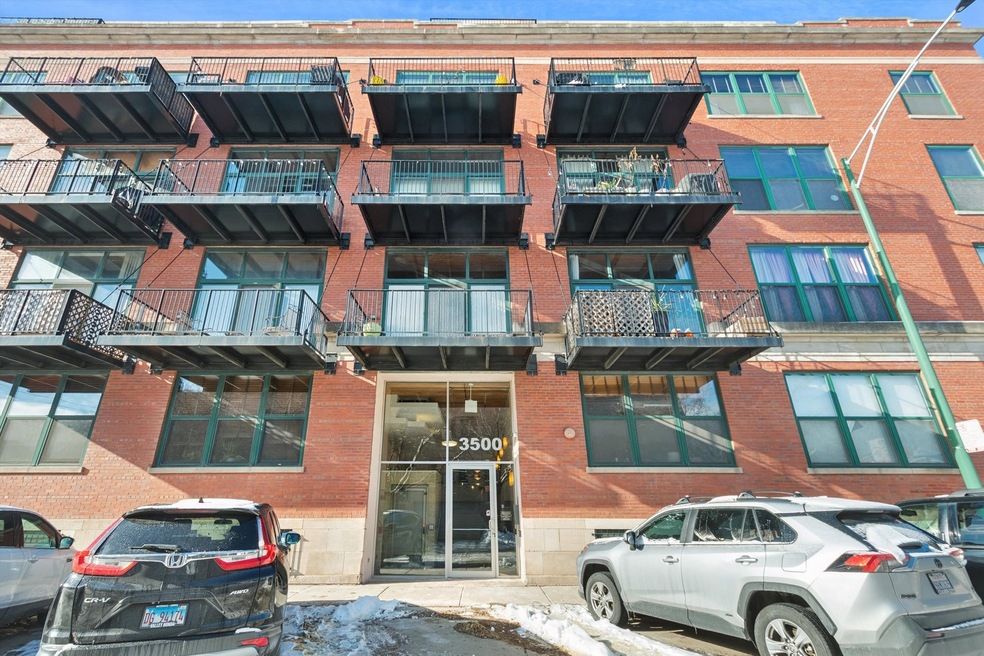 Union Lofts Condominium unit 401, Chicago, IL 60609 - photo 1