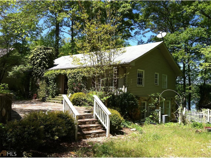 1100 Lakeland Dr, Toccoa, GA 30577 - photo 1