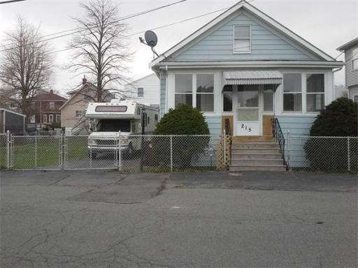 215 Garfield Ave, Revere, MA 02151 - photo 1