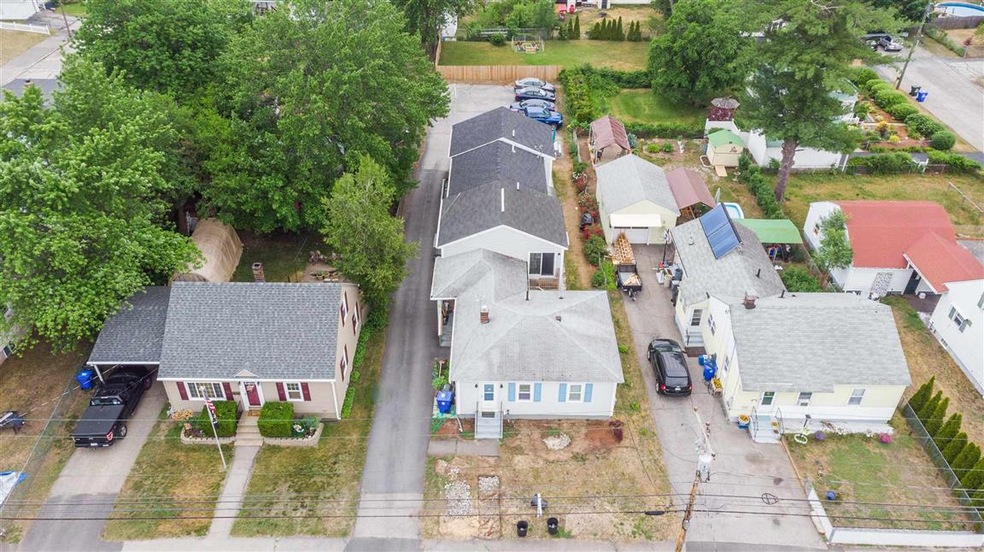 164 Maple St unit 3, Manchester, NH 03103 - photo 1