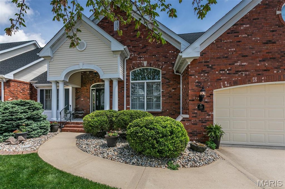 100 Waterfall Ct, Glen Carbon, IL 62034 - photo 1