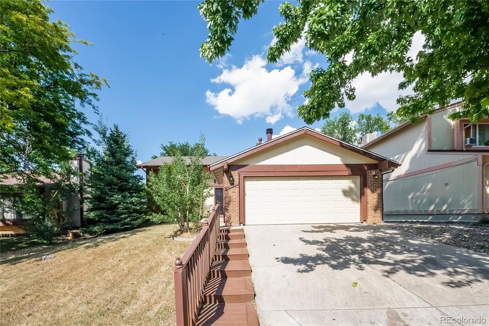 18939 E Mercer Dr, Aurora, CO 80013 - photo 1