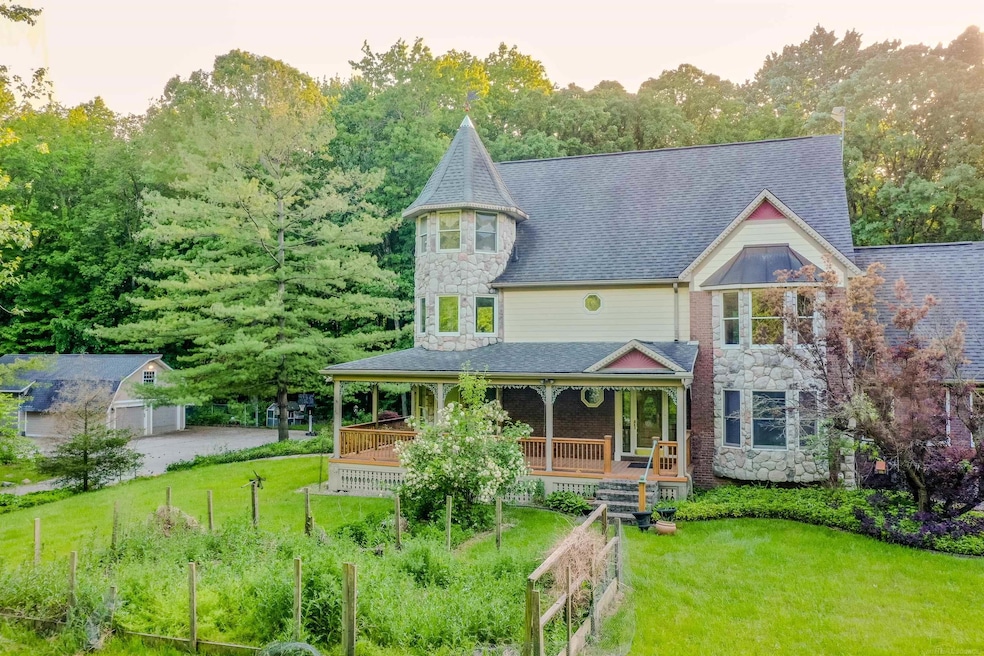 61801 Cetnor Ct, Washington, MI 48094 - photo 1