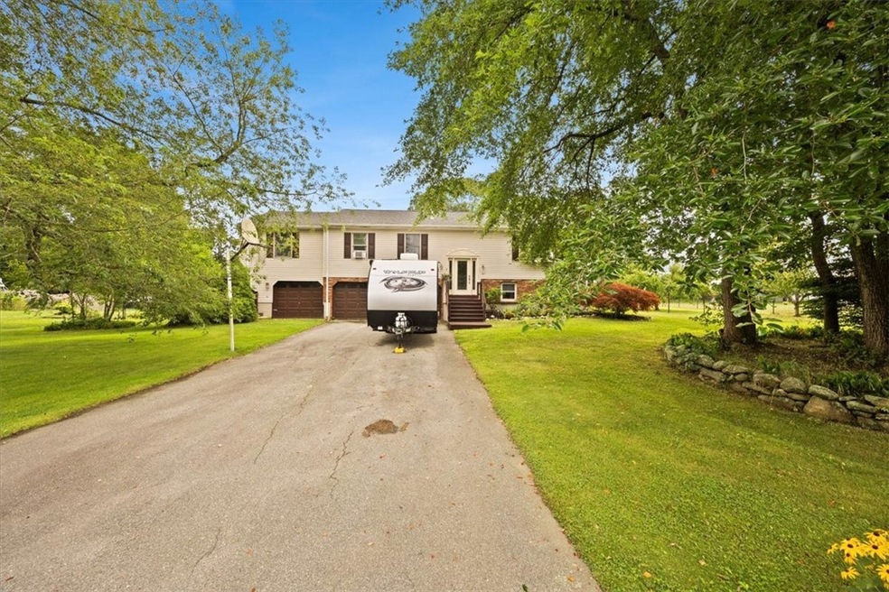 141 Bridle Way, Tiverton, RI 02878 - photo 1