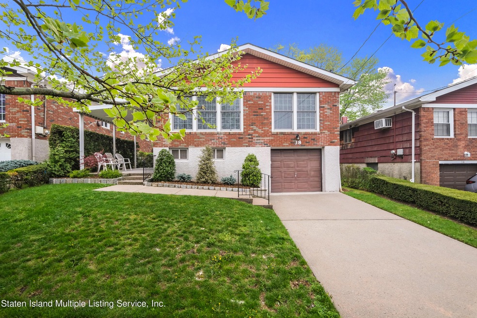 38 Croak Ave Staten Island, NY 10314