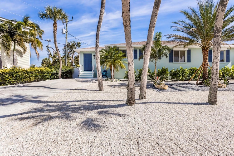 5701 Holmes Blvd unit B, Holmes Beach, FL 34217 - photo 1