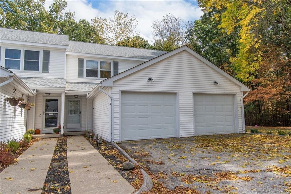 5 Woodstock Hills Dr unit 5, Woodstock, CT 06281 - photo 1